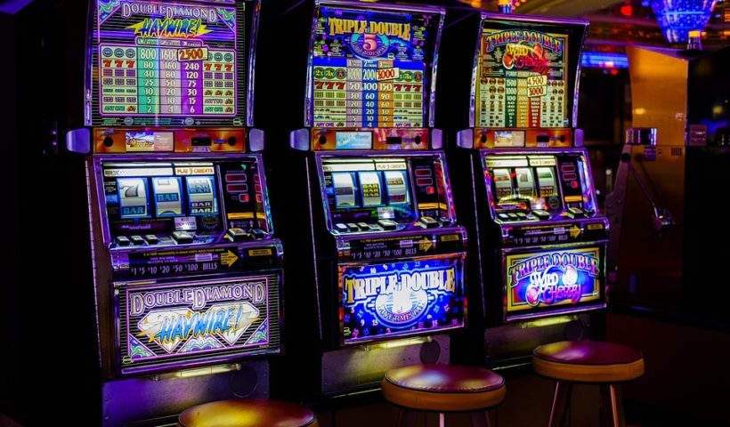 How Online Slot Games Use Themes to Enhance Gameplay