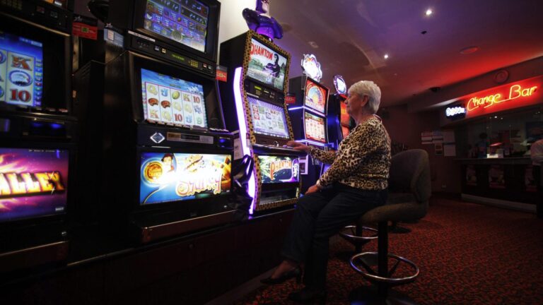 Weekend Online Slots Tournaments Reward High Scoring Competitive Players